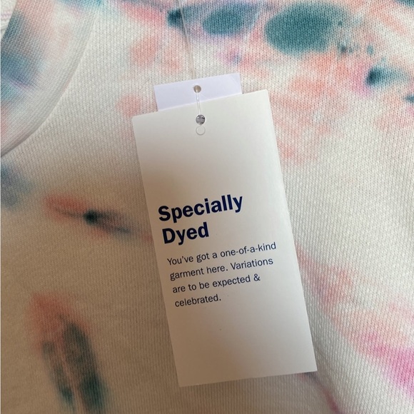 NWT Old Navy Cropped Tie Dye Sweatshirt Size XXL Cotton Candy Colors - Picture 2 of 10